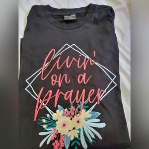 2/$30 Women's Christian T-shirt Size Medium Super Soft NWOT